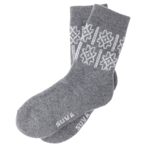 hallid angoora villast sokid valge mustriga Halliste. Talla all on suva sukavabriku logo SUVA grey angora wool socks with white ornament