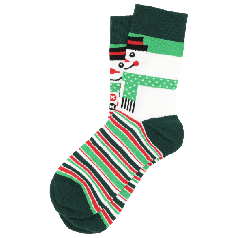 Triibulised rohelised punasega sokid lumememmega kübara ja salliga