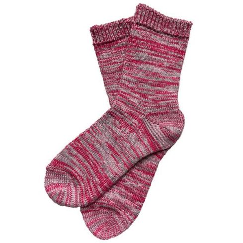 Villaiset sukat tytöille