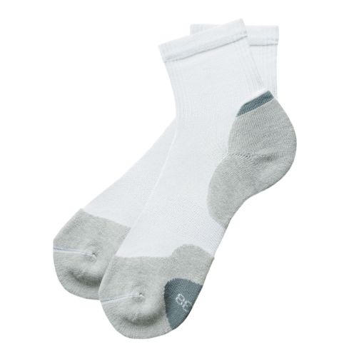 valged spordisokid hall nina ja kand