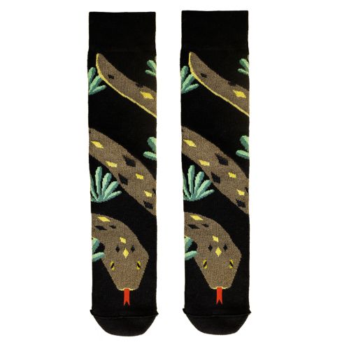 Mustad sokid pruuni värvi maoga ja roheliste taimedega. Black socks with brow snake and green plants