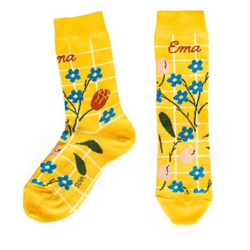 Äitienpäivän sukat sinililjoilla ja tulipaidoilla